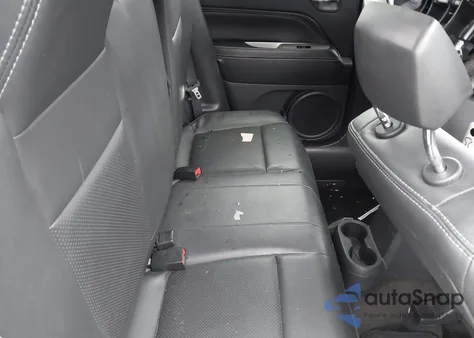 2014 Jeep Compass Limited z USA, uszkodzony, nr VIN 1C4NJDCB3ED852186